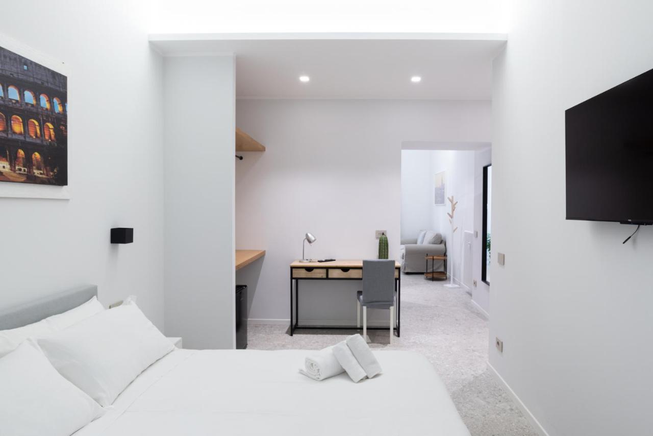 White Home Suite And Rooms Řím Exteriér fotografie